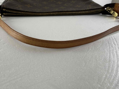 Louis Vuitton Monogram Pochette