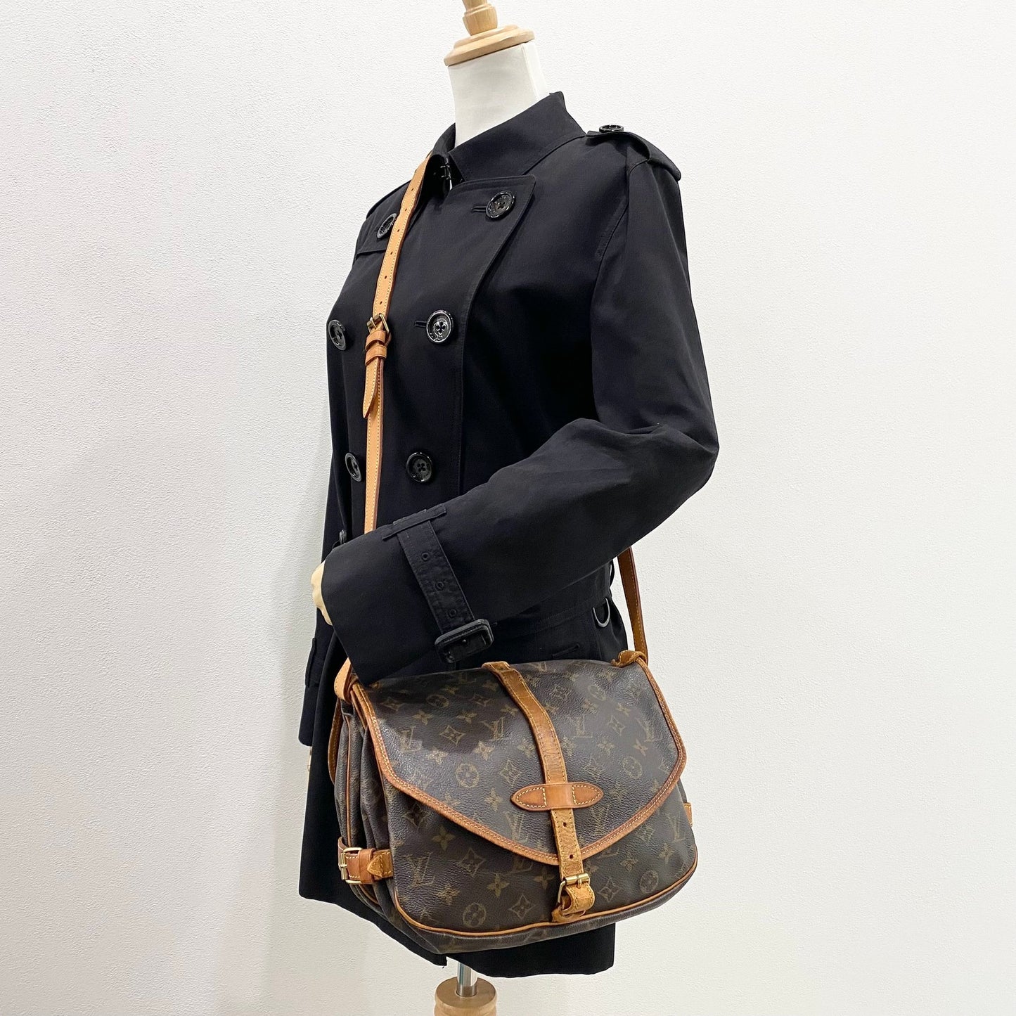 Louis Vuitton -Saumur 30 Monogram